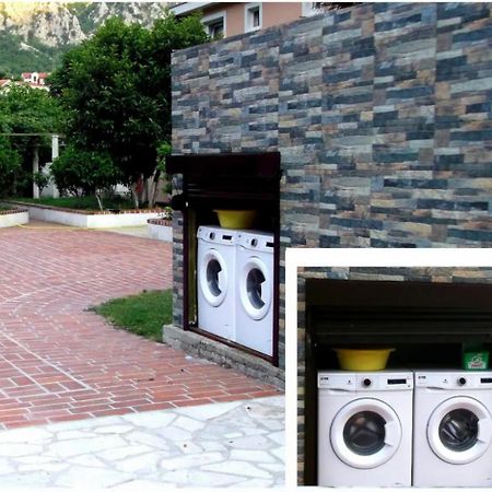 リサンCarine Gardenアパートメント エクステリア 写真